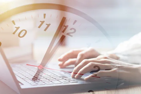 Seit September 2022 müssen Arbeitszeiten erfasst werden. © Shutterstock, Quality Stock Arts