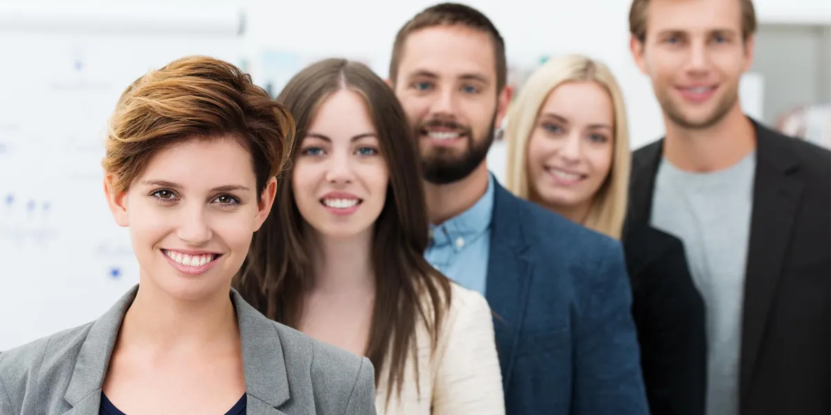 In der heutigen Arbeitswelt ist der Mangel an Fachkräften ein sehr präsentes Thema. © Adobe Stock, contrastwerkstatt