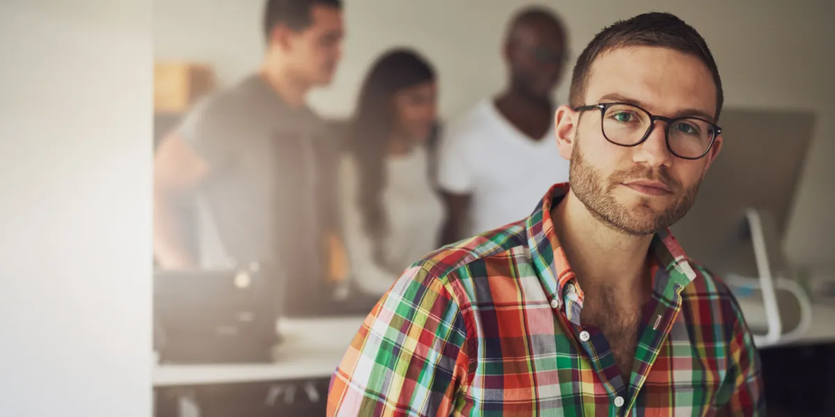 BEM-Maßnahmen sind fällig, wenn Mitarbeiter in den letzten 12 Monaten länger als 6 Wochen arbeitsunfähig waren. © Shutterstock, Flamingo Images